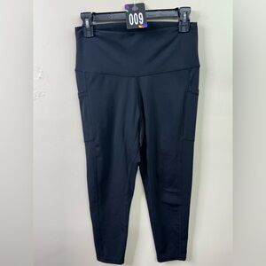 High-Rise Black Performance Leggings with Side Pockets